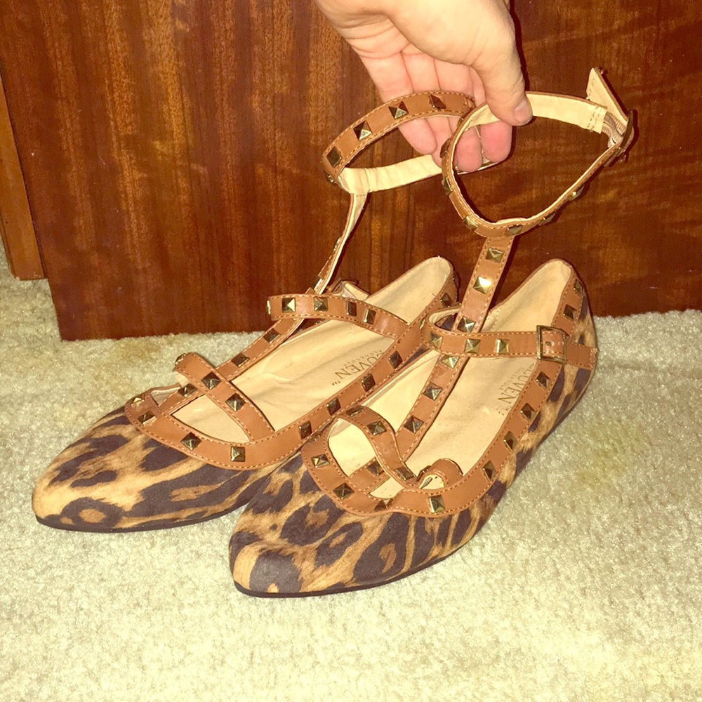 Leopard studded flats